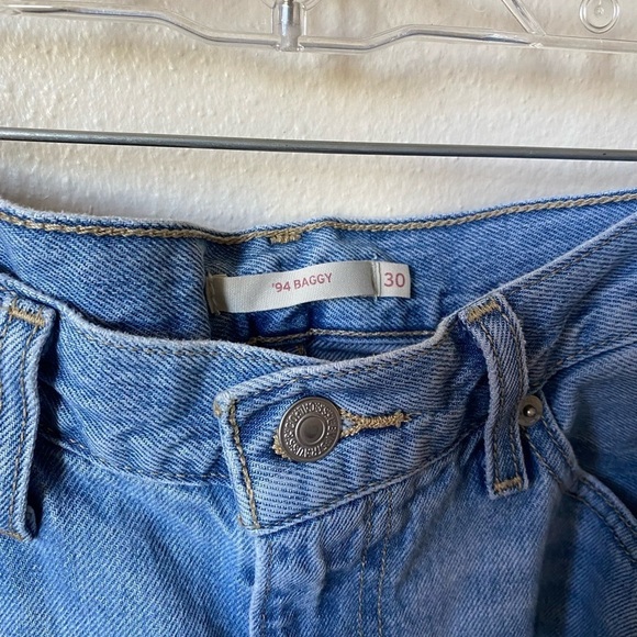 Levi’s Women’s 94 Baggy Straight Leg Jeans Size 30 Medium Wash High Rise - Picture 3 of 8